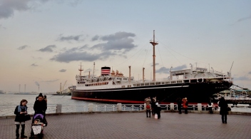 Yokohama Hikawa Maru old cruise boat